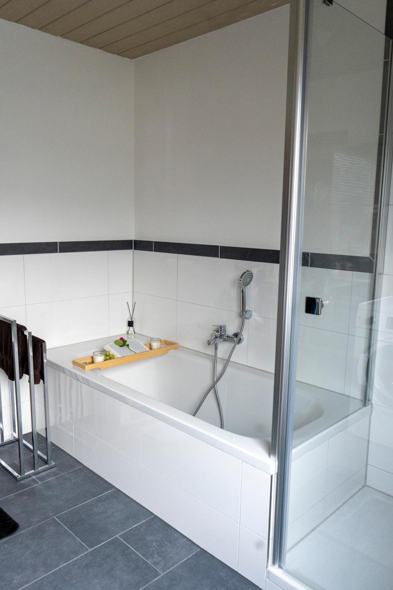 Ferienwohnung Hertreiter In Dingolfing 110Qm Exterior foto