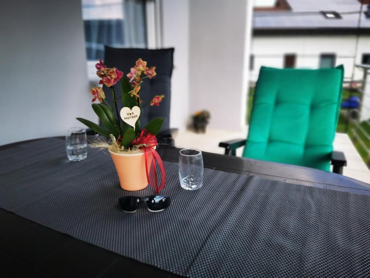Ferienwohnung Hertreiter In Dingolfing 110Qm Exterior foto